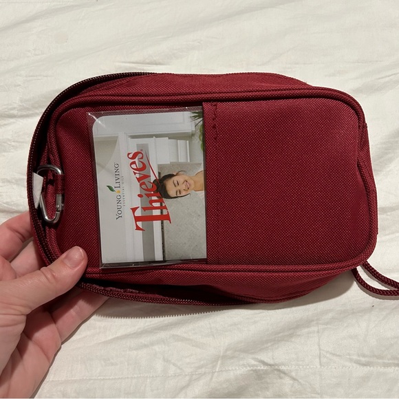 Young Living Zipper Pouch/Roller Ball Kit - Picture 2 of 10